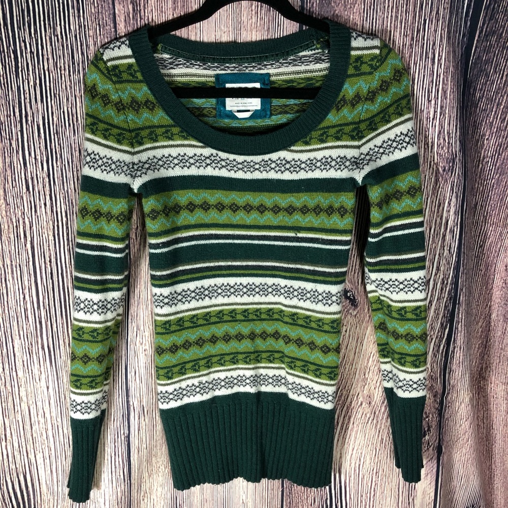 Old Navy Green Sweater